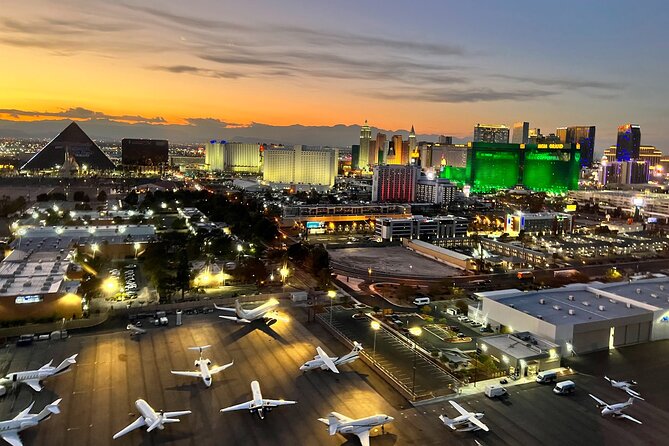 Las Vegas Helicopter Night Strip Flight Tour with Optional Dinner - How the seating and timing affect the experience