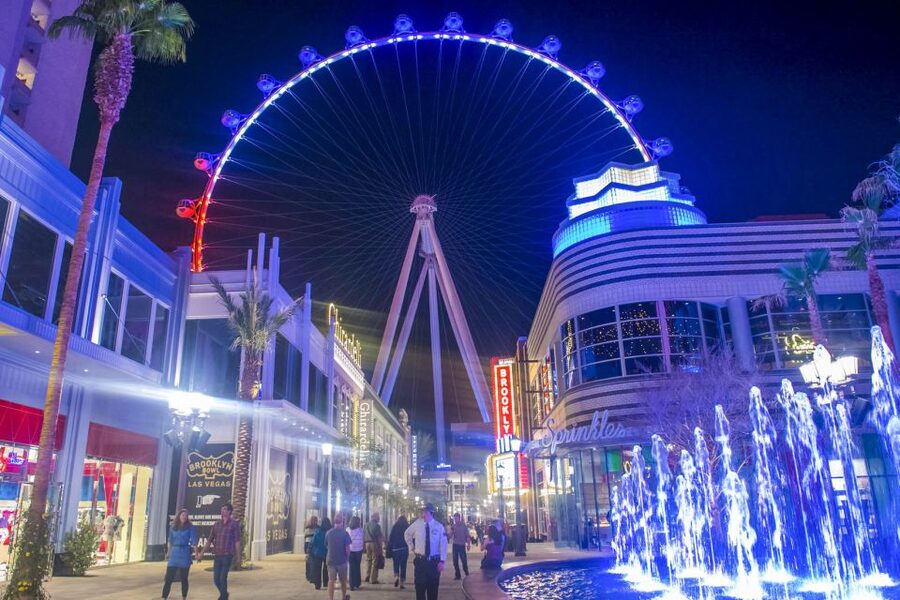 Las Vegas: High Roller Entry Ticket with In-Cabin Open Bar - Choosing daylight, sunset, or nighttime