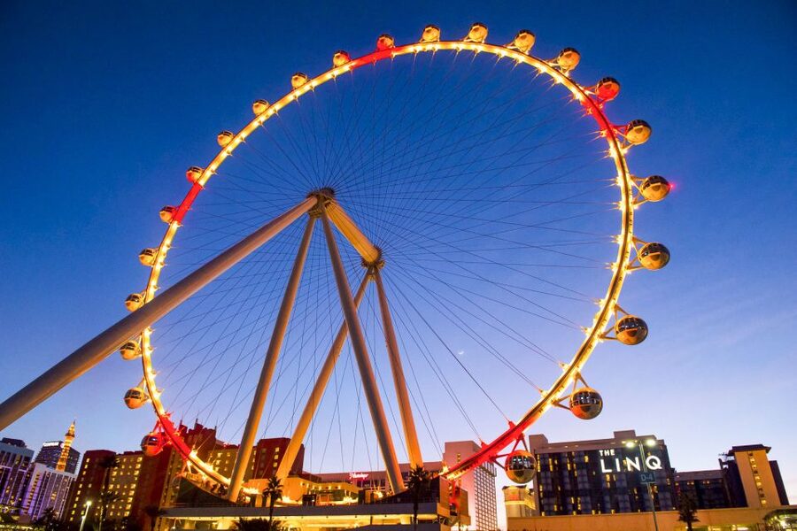 Las Vegas: High Roller Entry Ticket with In-Cabin Open Bar - Is $68 a fair price?
