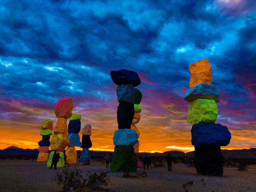 Las Vegas: Mojave Desert, 7 Magic Mountains, Vegas Sign Tour - Key points to know before booking