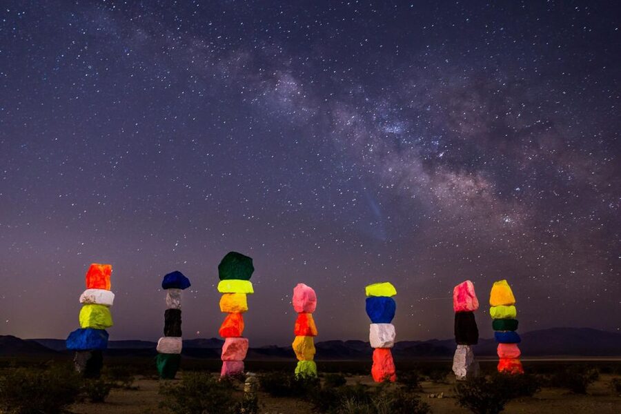 Las Vegas: Mojave Desert, 7 Magic Mountains, Vegas Sign Tour - Timing, weather, and seasonal tradeoffs