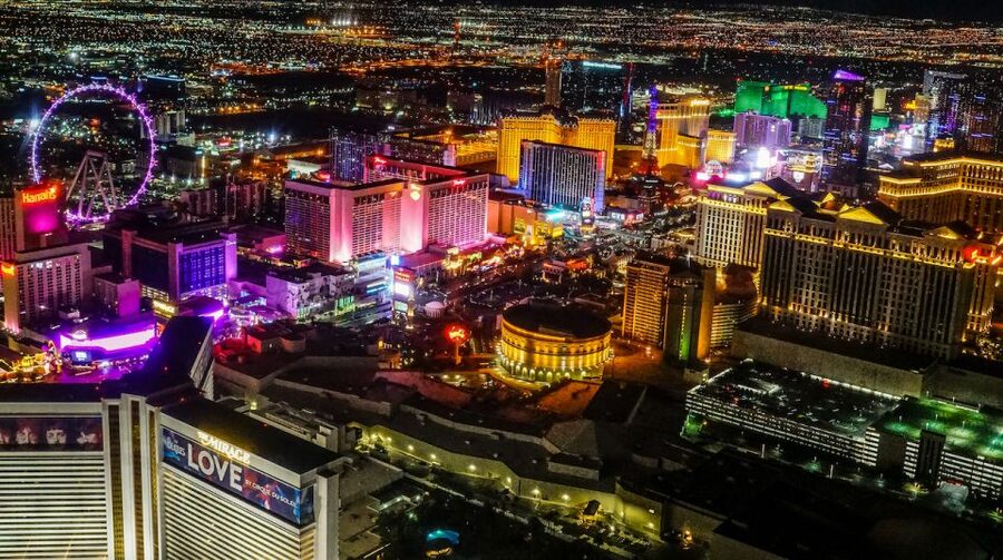 Las Vegas: Night Helicopter Flight over Las Vegas Strip - Who should book this flight?