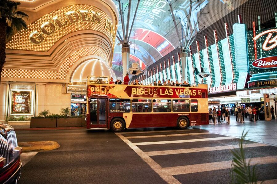 Las Vegas: Sightseeing Night Tour by Open-top Bus - Why this night bus works so well
