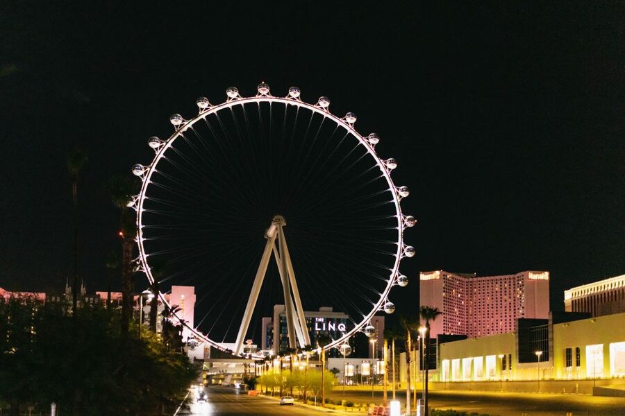 Las Vegas: Sightseeing Night Tour by Open-top Bus - Reaching Fremont Street and older Las Vegas
