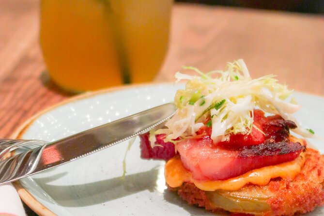 Las Vegas: The Strip's Celebrity Chefs Tour or Downtown Food Tour - Downtown route: Old Vegas and Fremont Street