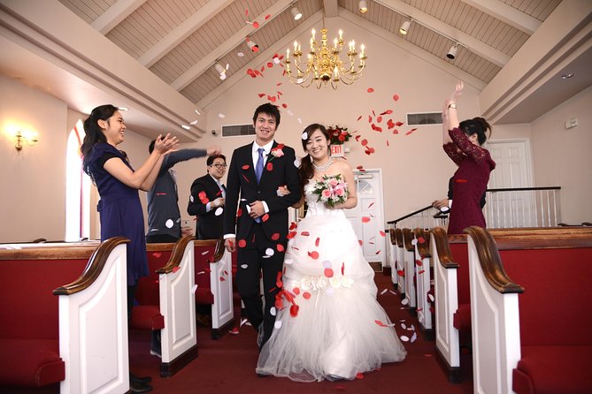 Las Vegas Wedding at A Special Memory Wedding Chapel - Hotel pickup and the limousine ride