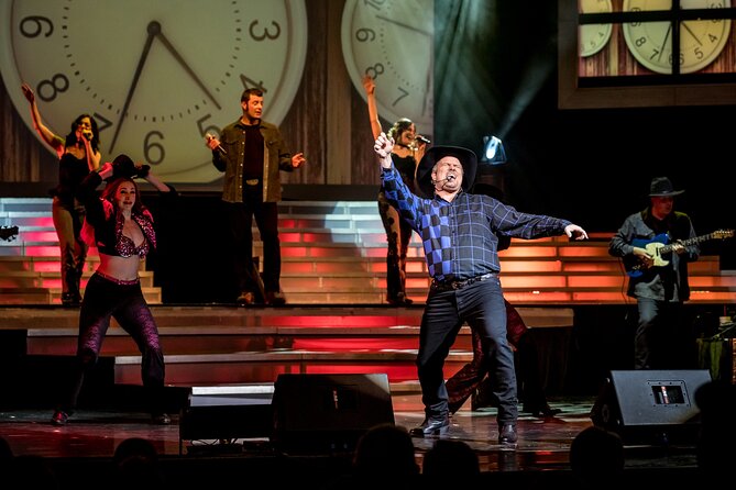 Legends in Concert Branson Missouri - The lobby gives the show some Branson context