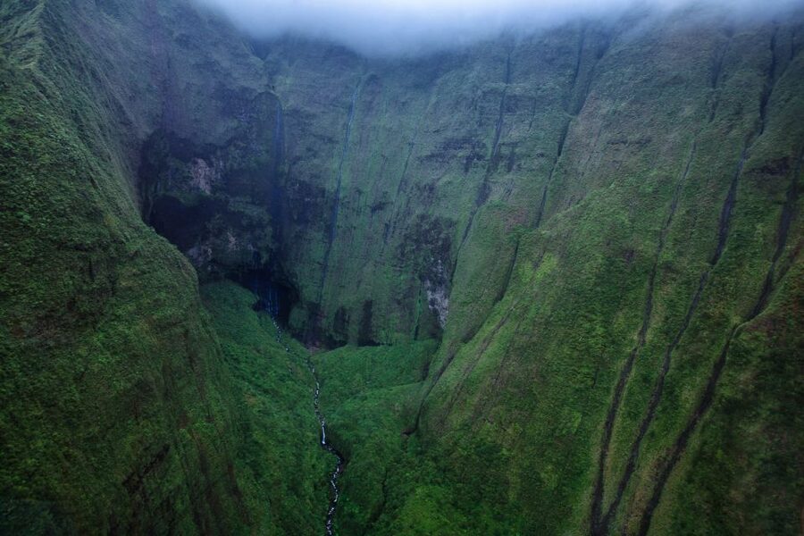 Lihue: Deluxe Waterfall Safari Helicopter Tour - Waimea Canyon and Its Red Folds