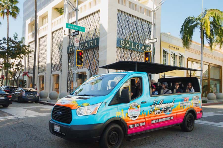 Los Angeles: Celebrity Homes and Hollywood Open-Air Bus Tour - What this Hollywood bus tour actually delivers