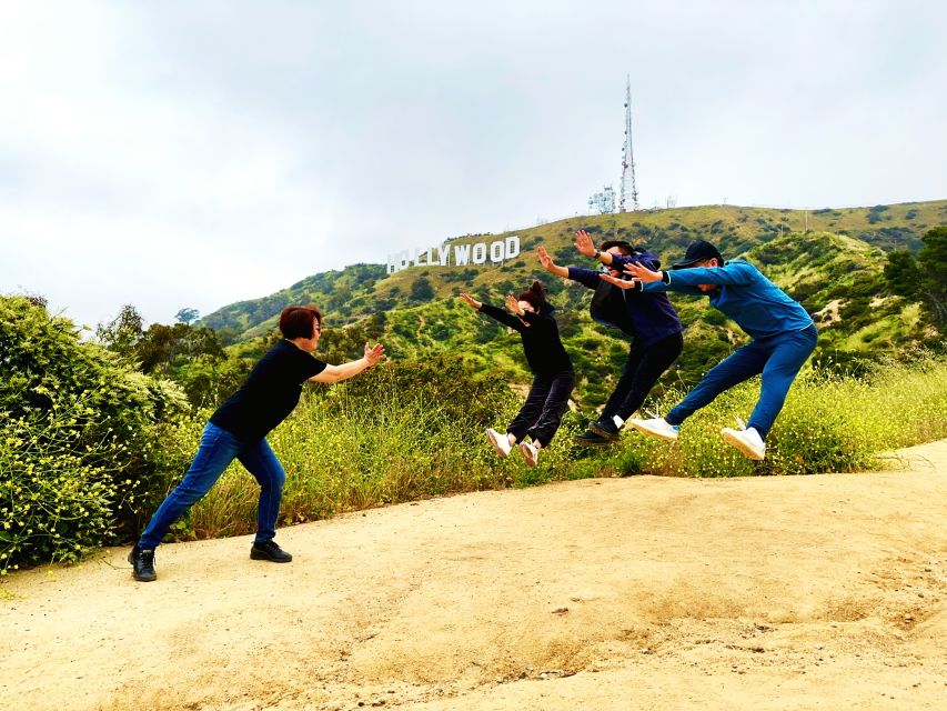 Los Angeles: Front & Back of Hollywood Sign Hike Guided Tour - The first viewpoint and the Hollywood photo session
