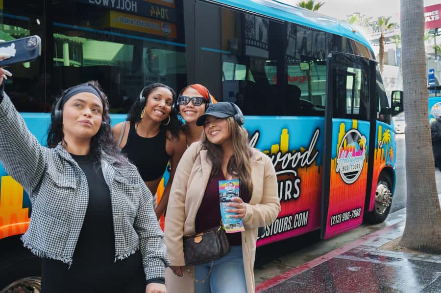 Los Angeles: Half-Day Best of LA Tour - Santa Monica Pier: 45 minutes by the Pacific