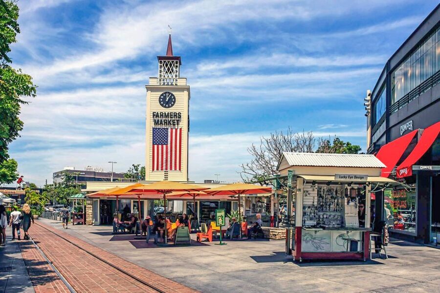 Los Angeles: LA Grand Tour by Open-Air Bus - Returning near the Walk of Fame