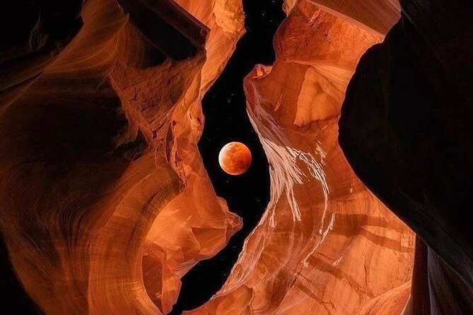 Lower Antelope Canyon and Horseshoe Bend Day Tour with Lunch - Lower Antelope Canyon: the main event