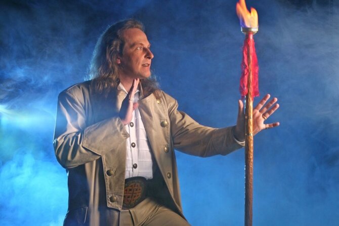 Masters of Magic Show at Las Vegas Magic Theater - Your Arrival at the Las Vegas Magic Theater