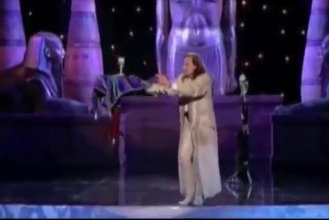 Masters of Magic Show at Las Vegas Magic Theater - Who Will Enjoy This Most?