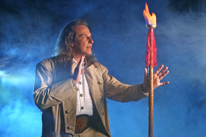 Masters of Magic Show at Las Vegas Magic Theater - The Cabaret Format and Changing Lineup