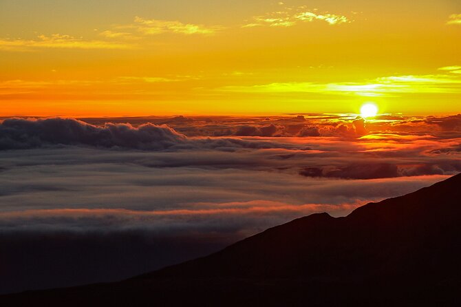 Maui: Majestic Haleakala Sunrise Tour with Pick-up - Breakfast With Three Plated Choices