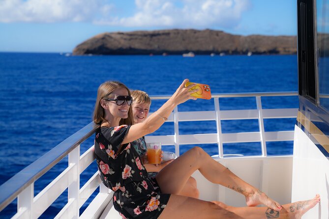 Maui: Molokini and Turtles Luxury Yacht Snorkel - A half-day cruise built around comfort