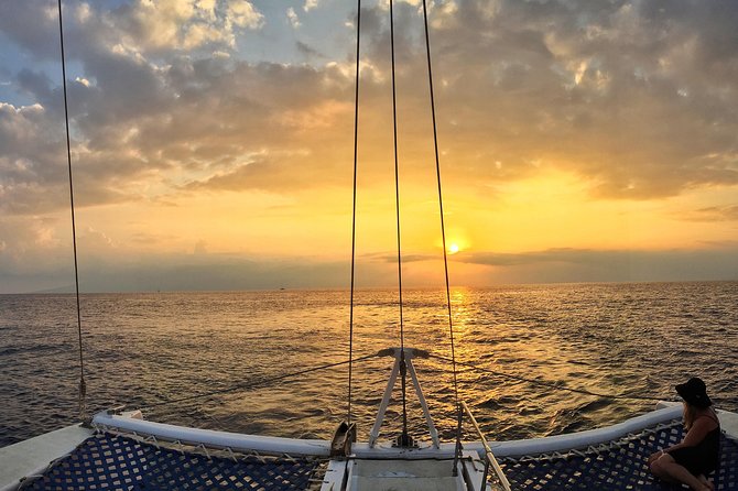 Maui: Original Sunset Cruise with Open Bar from Ka’anapali Beach - Choosing a seat when the sea may come aboard