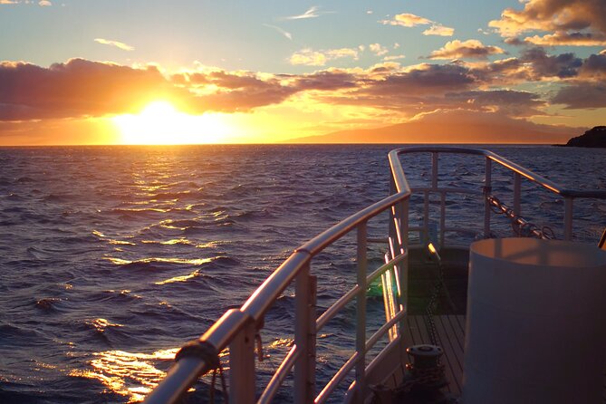 Maui Sunset Dinner Cruise - A Hawaiian Hula Experience - Hawaiian music and hula on the water