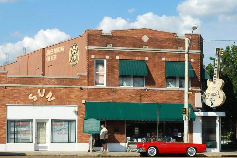 Memphis: Big Mojo Sun Studio + Music History 3-Hour Bus Tour - Downtown Memphis in 90 minutes
