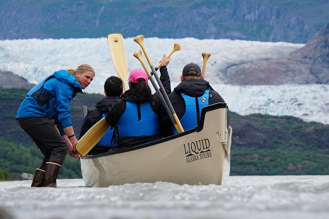 Mendenhall Glacier Lake Canoe Tour - Learning to paddle before the glacier appears