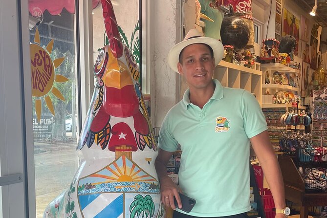 Miami All-In-One: City Sightseeing & water taxi experience - Bayside Marketplace and the boat portion