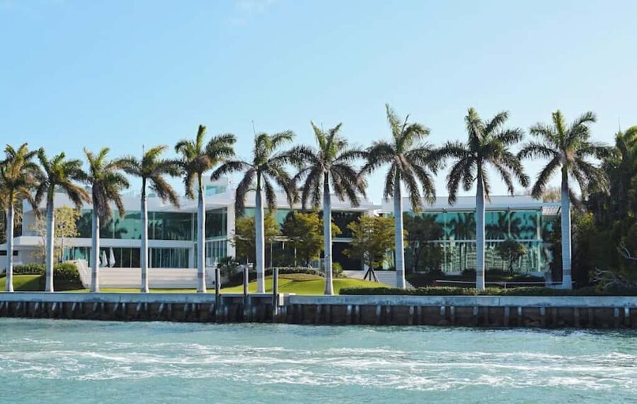 Miami: Biscayne Bay Millionaire's Homes Sightseeing Cruise - Finding Bayride Tours at Bayside Marketplace