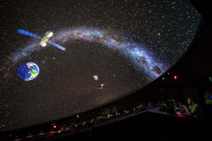 Miami: Frost Museum of Science and Planetarium Entry Ticket - Starting at the aquarium, from stingrays to sharks