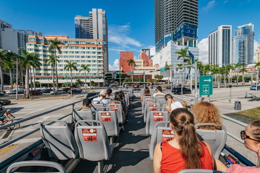Miami: Half-Day Open-Top Bus Tour Plus Biscayne Bay Cruise - Small details that make the ride better
