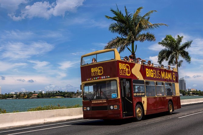 Miami: Hop-on Hop-off Tour + Cruise & Free 1-Hour Bike Rental - The Millionaire’s Row boat cruise