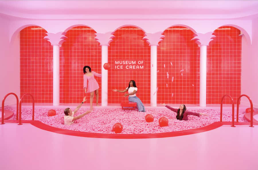 Miami: Museum of Ice Cream Entry Ticket - The sprinkle pool: the big family moment