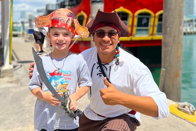 Miami Pirate Boat Tour: Skyline & Celebrity Homes - The first minutes on board