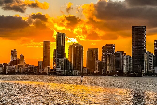 Miami Skyline Boat Cruise Past Millionaire's Homes Optional Stop - Choosing the right departure time