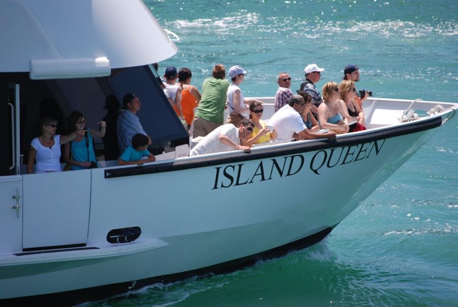 Miami: The Original Millionaire’s Row Cruise - Guides, Humor, and Bilingual Narration