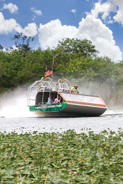 Miami: Wild Everglades Airboat Ride and Gator Encounters - Timing, heat, and what to bring