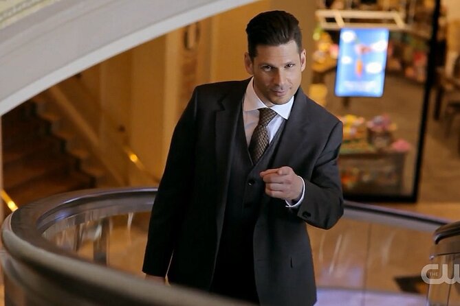 Mike Hammer Comedy Magic Show at the Four Queens Hotel - Who will have the best time here?