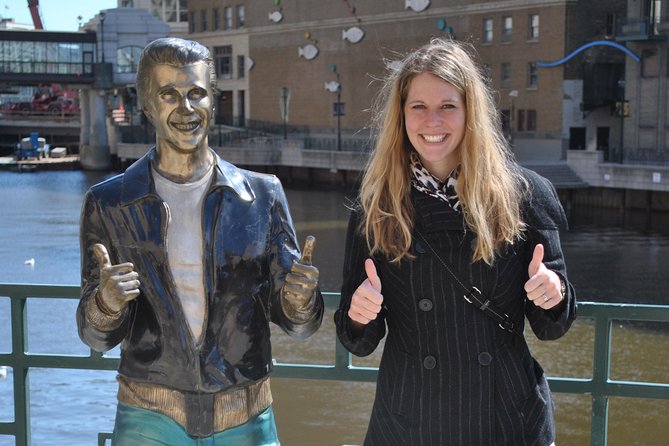 Milwaukee Tour - Twenty minutes in the Historic Third Ward