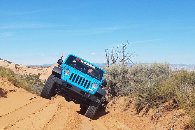 Moab Jeep Rental | Self-Guided Backcountry 4x4 Adventure - Getting your route for the day