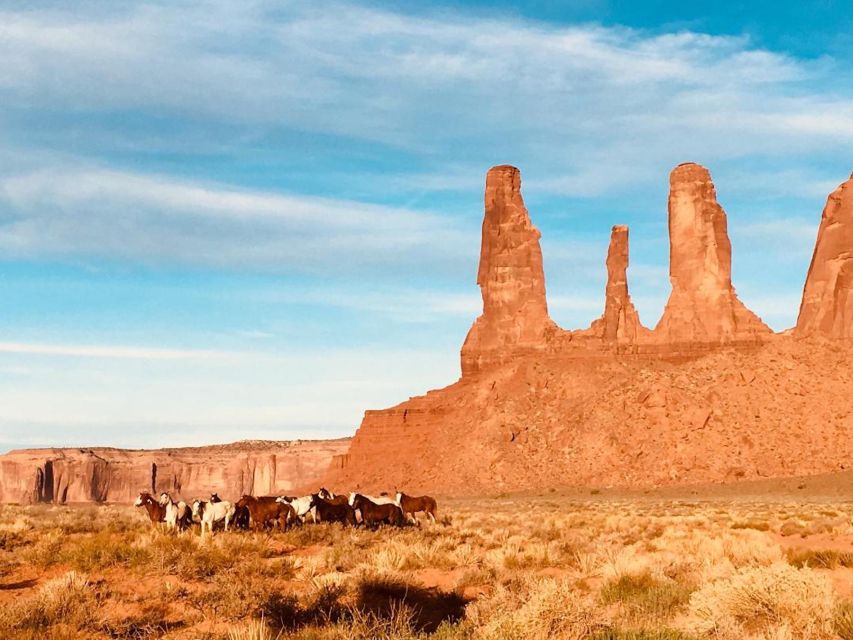 Monument Valley: Backcountry Jeep Tour with Navajo Guide - Totem Pole, North Window, and Sleeping Dragon