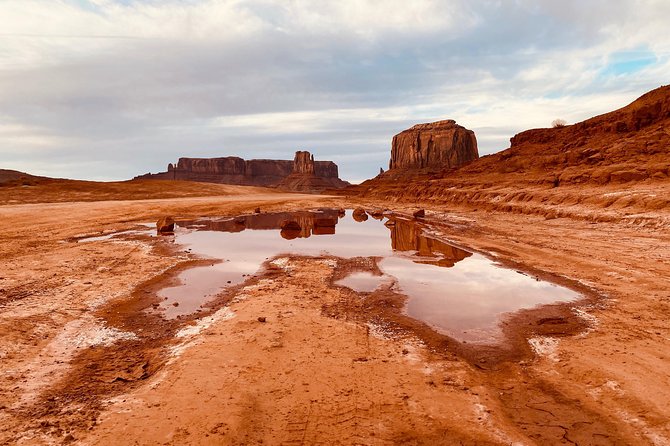 Monument Valley Backcountry Tour - Why taking the truck makes sense