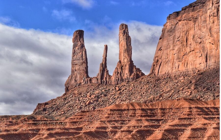 Monument Valley: Scenic 1.5-Hour Tour - Why a guided vehicle makes sense here