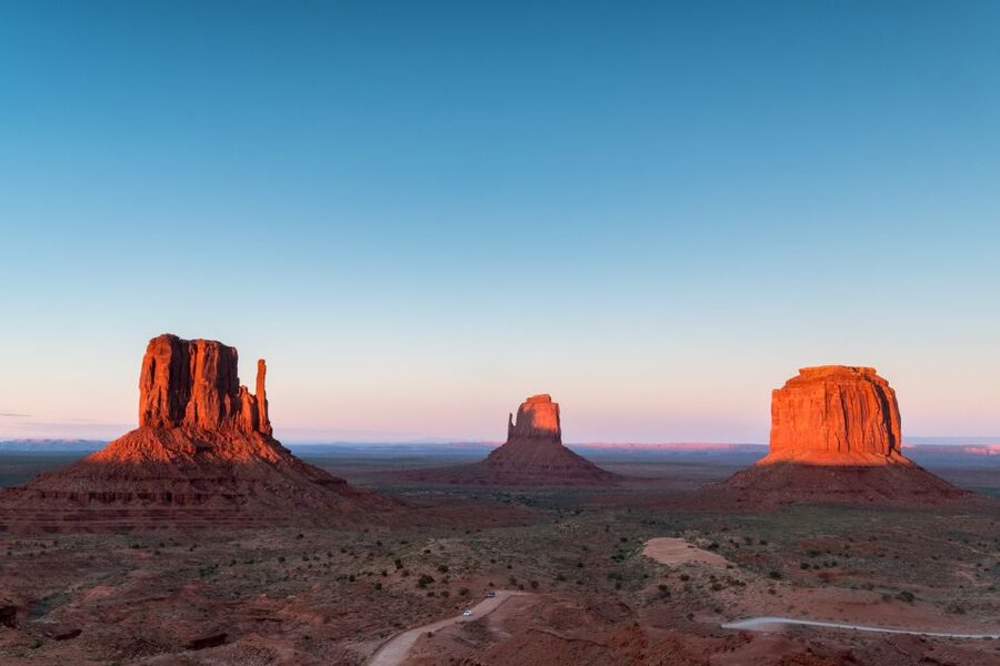 Monument Valley: Sunset Tour with Navajo Guide - Big Hogan, Moccasin Arch, and Sun’s Eye
