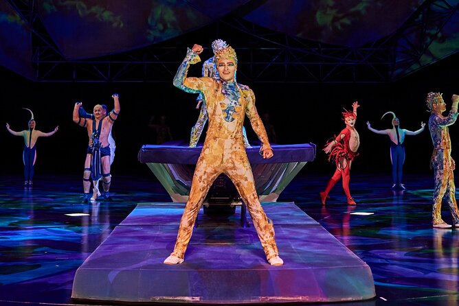 Mystère by Cirque du Soleil at Treasure Island Hotel & Casino - Arriving at Treasure Island on the Strip