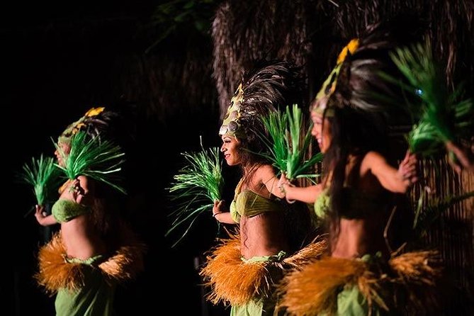 Myths of Maui Luau Dinner and Show - Why the fire-knife finale gets the loudest response