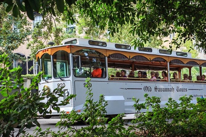 Narrated Historic Savannah Sightseeing Trolley Tour - Why this trolley ride works so well at the start