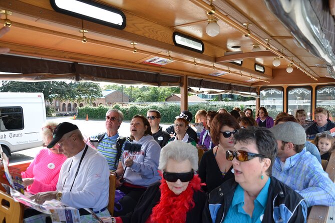 Narrated Historic Savannah Sightseeing Trolley Tour - Pirates’ House and the stories behind the buildings