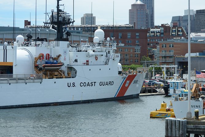 Narrated Sunset Cruise of Boston Harbor - A boat ride with two different moods