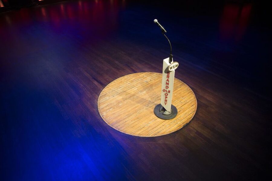 Nashville: Grand Ole Opry Backstage Tour - Getting there and checking in