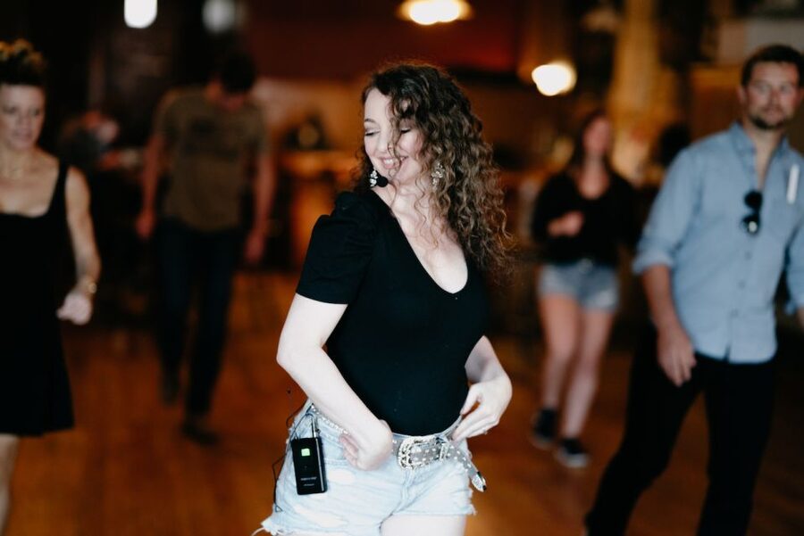 Nashville: Line Dancing Class with Keepsake Video - Broadway Gives the Lesson Its Nashville Flavor